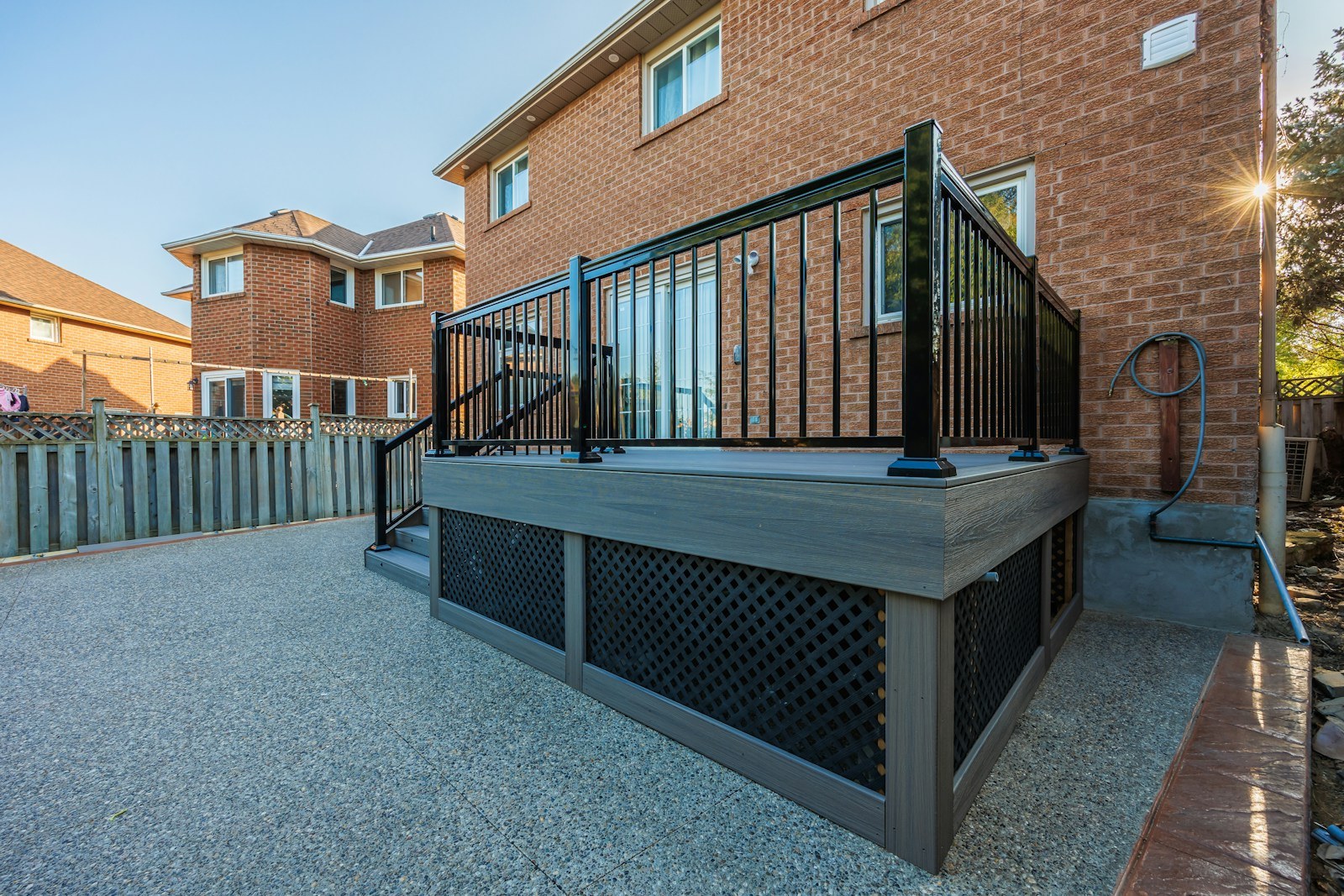 Outdoor deck design inspiration for a comfortable backyard gathering space